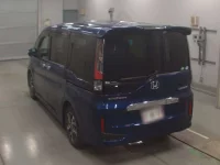 Honda STEP WAGON лот № 30425 оценка 3.5  с аукциона в Японии 5