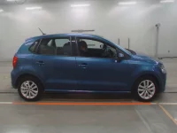 Volkswagen POLO лот № 38120 оценка 4  с аукциона в Японии 2