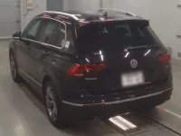 Volkswagen TIGUAN лот № 38111 оценка 4  с аукциона в Японии 5