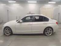 BMW 3-Series лот № 38108 оценка 4.5  с аукциона в Японии 3