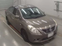 Nissan TIIDA LATIO лот № 10285 оценка 4  с аукциона в Японии 4