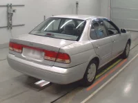 Nissan SUNNY лот № 30497 оценка RA  с аукциона в Японии 1