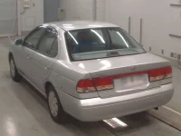 Nissan SUNNY лот № 30497 оценка RA  с аукциона в Японии 5