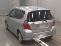 Honda FIT лот № 10281 оценка 3  с аукциона в Японии 5