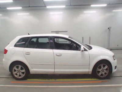 Audi A3  с аукциона в Японии