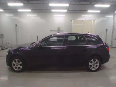 Audi A4  с аукциона в Японии