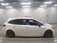 Toyota COROLLA TOURING лот № 30496 оценка 3.5  с аукциона в Японии 2