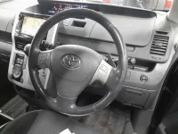 Toyota VOXY лот № 30503 оценка 3.5  с аукциона в Японии 6