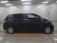 Toyota MARK X ZIO лот № 10292 оценка 4  с аукциона в Японии 2