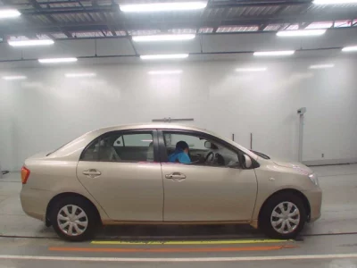 Toyota COROLLA AXIO  с аукциона в Японии