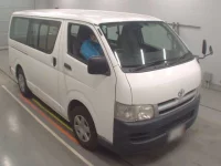 Toyota HIACE VAN лот № 30572 оценка RA  с аукциона в Японии 4