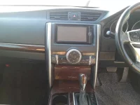 Toyota MARK X лот № 30582 оценка 3.5  с аукциона в Японии 8