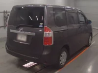 Toyota NOAH лот № 30569 оценка 3.5  с аукциона в Японии 1