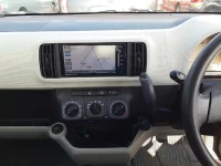 Toyota PASSO лот № 30539 оценка 4  с аукциона в Японии 8