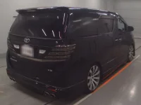 Toyota VELLFIRE лот № 30550 оценка 3.5  с аукциона в Японии 1