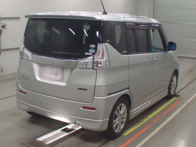 Mitsubishi DELICA D2