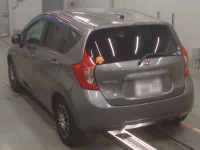Nissan NOTE лот № 30535 оценка 4  с аукциона в Японии 5