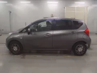 Nissan NOTE лот № 30535 оценка 4  с аукциона в Японии 3