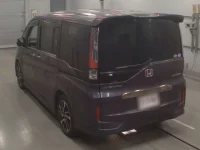 Honda STEP WAGON лот № 30589 оценка 3.5  с аукциона в Японии 5