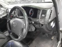 Toyota HIACE VAN лот № 30525 оценка 2  с аукциона в Японии 6
