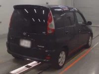 Toyota FUNCARGO лот № 10303 оценка 3  с аукциона в Японии 1