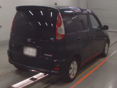 Toyota FUNCARGO  с аукциона в Японии