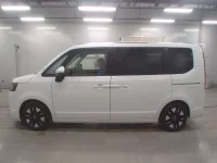 Honda STEP WAGON лот № 36106 оценка 5  с аукциона в Японии 3