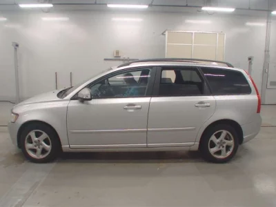 Volvo V50