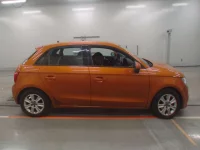 Audi A1 лот № 38149 оценка 4.5  с аукциона в Японии 2