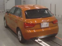 Audi A1 лот № 38149 оценка 4.5  с аукциона в Японии 5