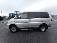 Mitsubishi DELICA лот № 75063 оценка 99  с аукциона в Японии 3