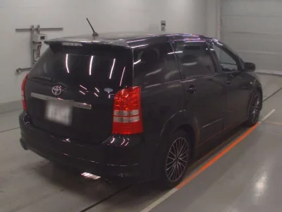Toyota WISH  с аукциона в Японии