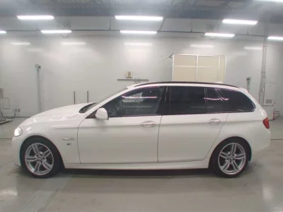 BMW 5-Series  с аукциона в Японии