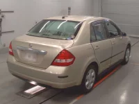 Nissan TIIDA LATIO лот № 10349 оценка 3  с аукциона в Японии 1