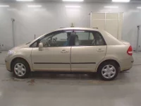 Nissan TIIDA LATIO лот № 10349 оценка 3  с аукциона в Японии 3