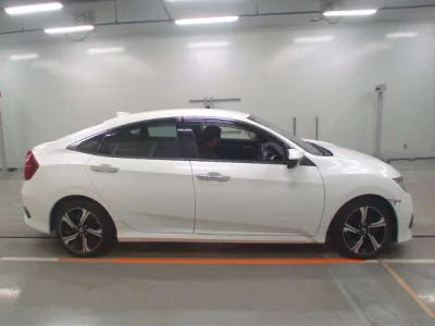 Honda CIVIC  с аукциона в Японии