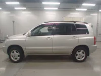 Toyota KLUGER лот № 30609 оценка 4  с аукциона в Японии 3