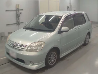 Toyota RAUM