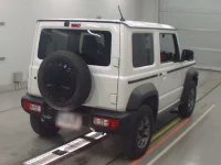 Suzuki JIMNY SIERRA лот № 30634 оценка 4.5  с аукциона в Японии 1
