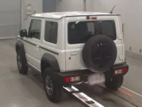 Suzuki JIMNY SIERRA лот № 30634 оценка 4.5  с аукциона в Японии 5