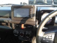 Suzuki JIMNY SIERRA лот № 30634 оценка 4.5  с аукциона в Японии 8
