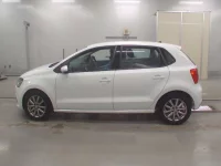 Volkswagen POLO лот № 38180 оценка 4.5  с аукциона в Японии 3