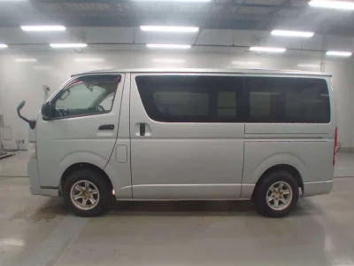 Toyota REGIUS ACE VAN
