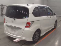 Honda FREED лот № 30601 оценка 4  с аукциона в Японии 1