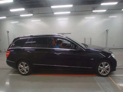 Mercedes-Benz E CLASS WAGON