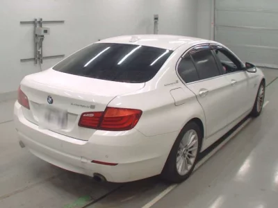 BMW 5-Series  с аукциона в Японии