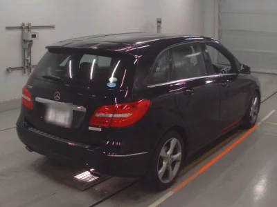 Mercedes-Benz B CLASS