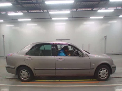 Toyota PROGRES  с аукциона в Японии