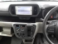 Toyota PASSO лот № 30652 оценка 3.5  с аукциона в Японии 8