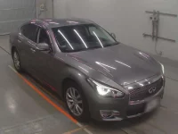 Nissan FUGA лот № 30641 оценка 4  с аукциона в Японии 4